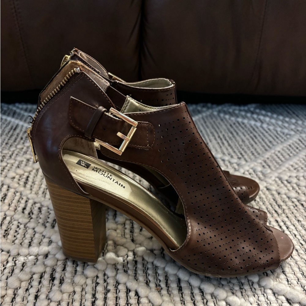 Used shoes size 10